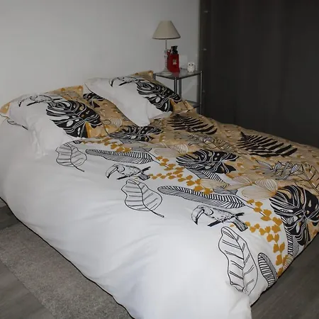 Lara Apartment *